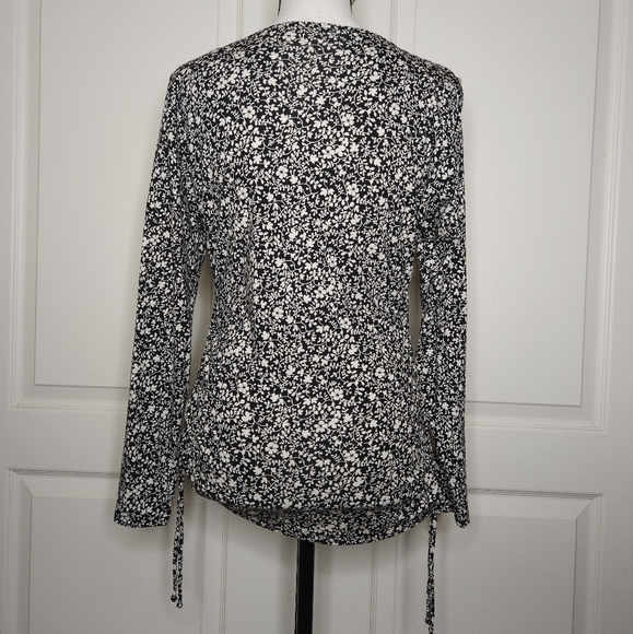 LIKE NEW Michael Kors Floral Square Neck Ruched Long Sleeve Top - Picture 2 of 5